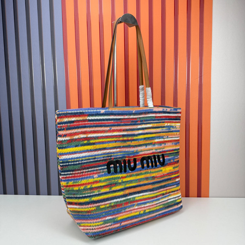 146PA165B Popular woven bags