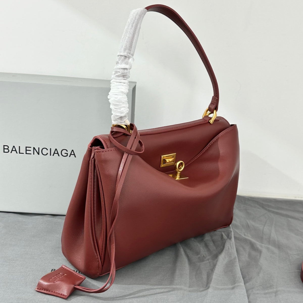 B1X56J30 Popular high-quality leather bag