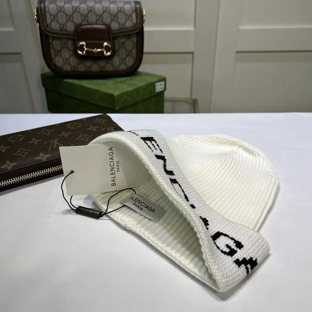 M1R86J86 Fashion hats