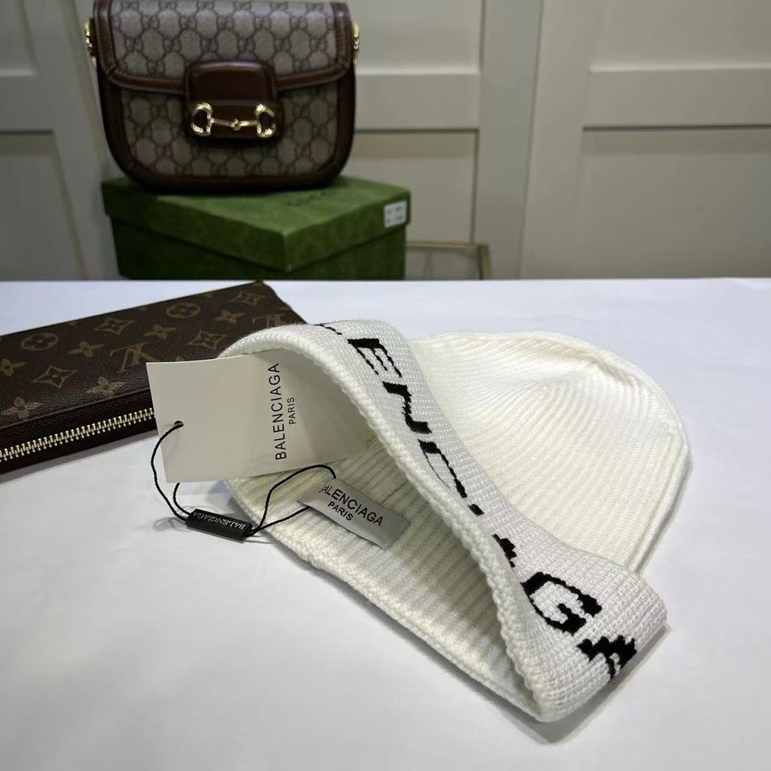 M1R86J86 Fashion hats