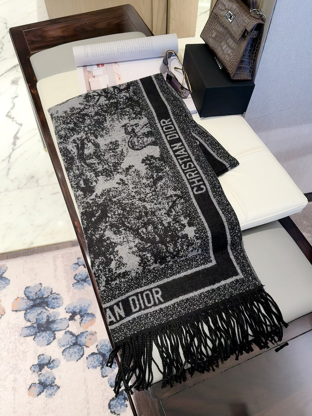 W1R96D128 Popular Winter Scarves