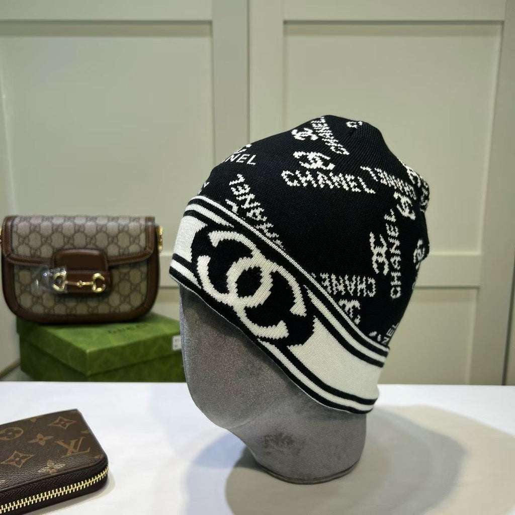 M1R86C54 Fashion hats