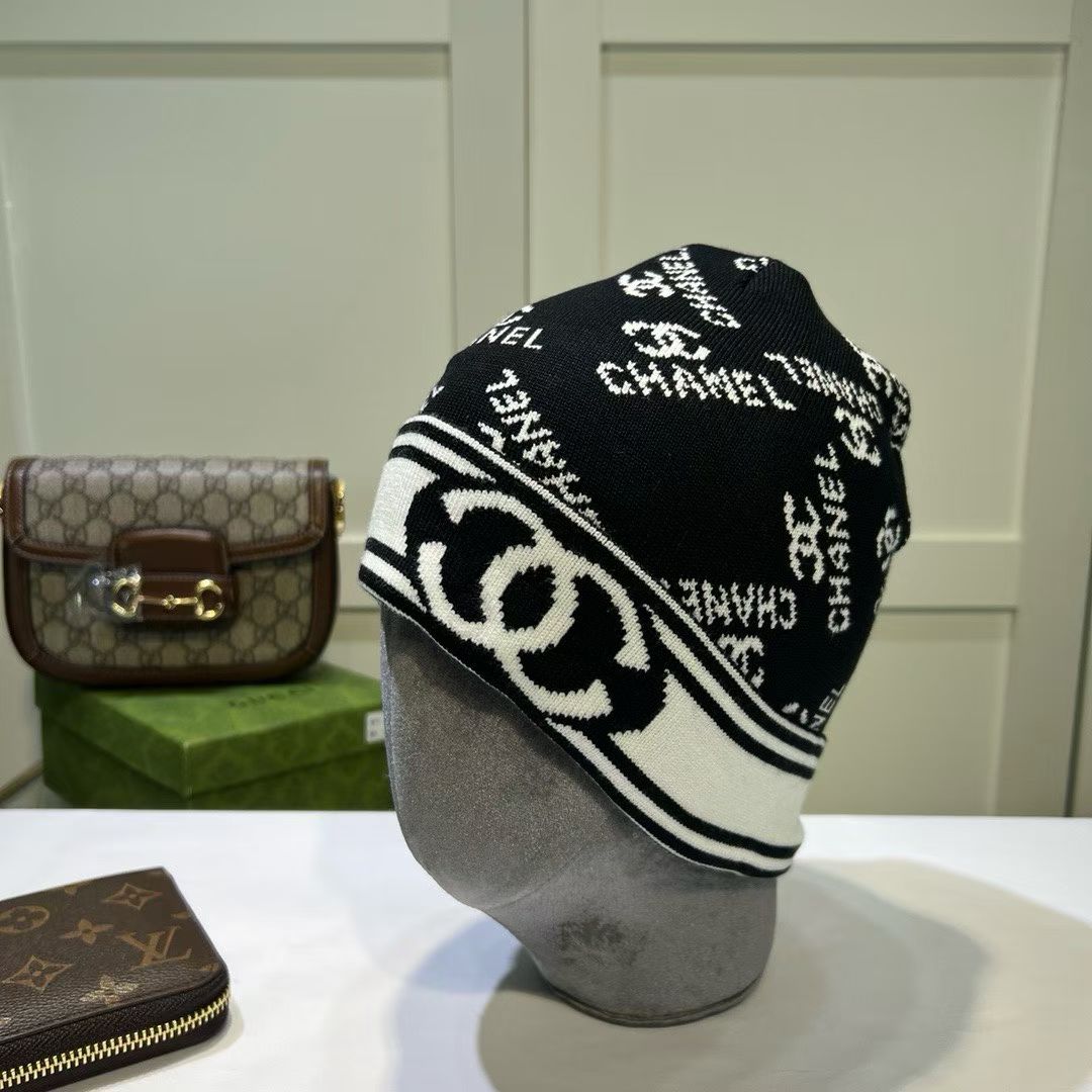 M1R86C54 Fashion hats