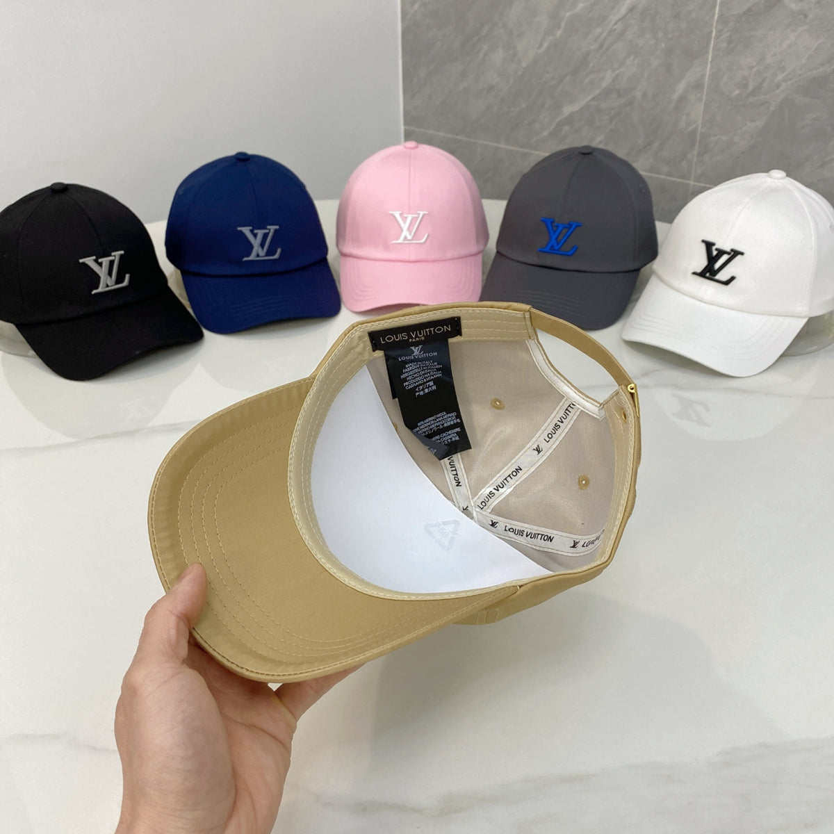 M1R86E129 Fashion hats
