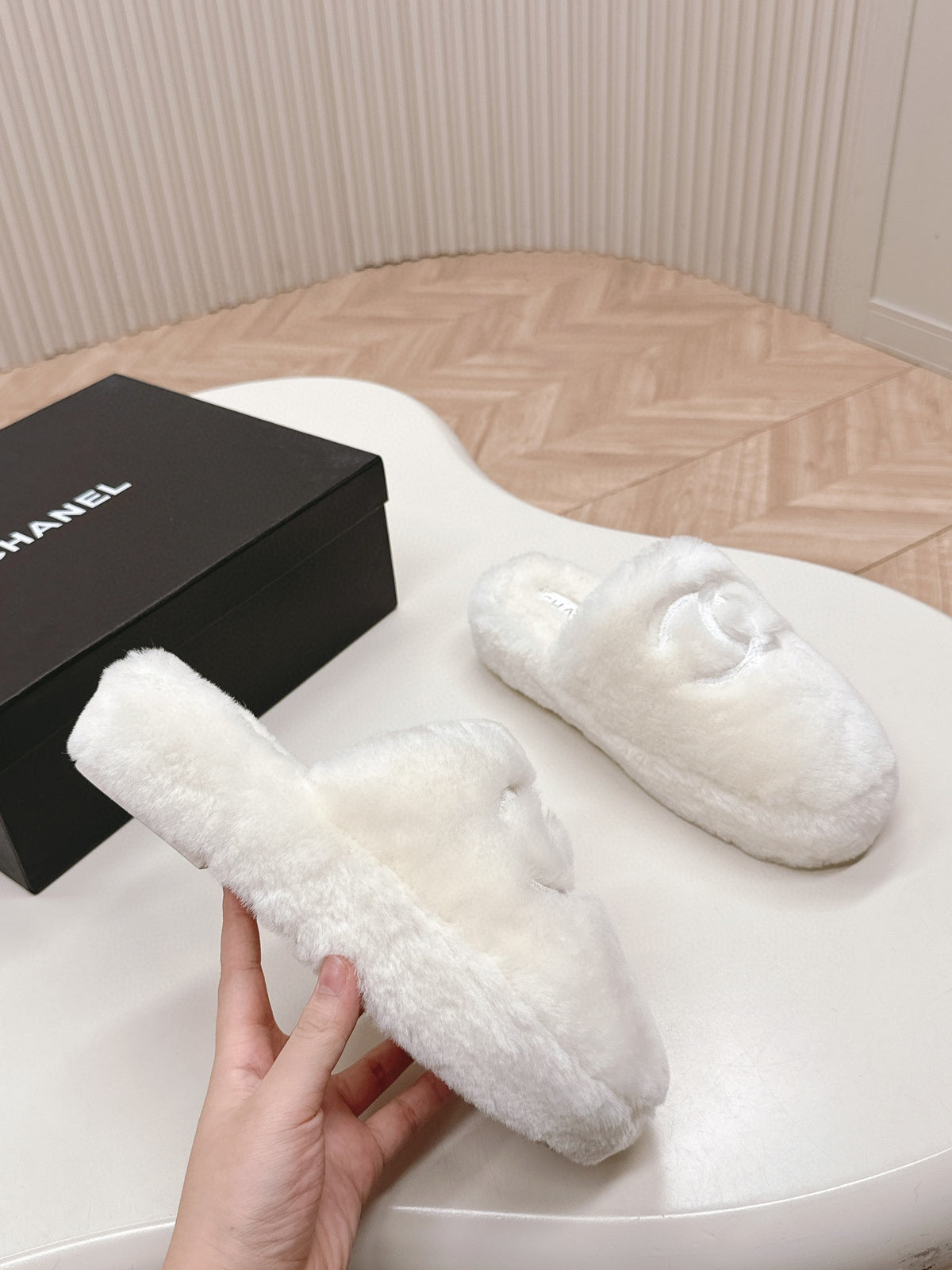 Z2P106C19 Fashion high-quality shoes