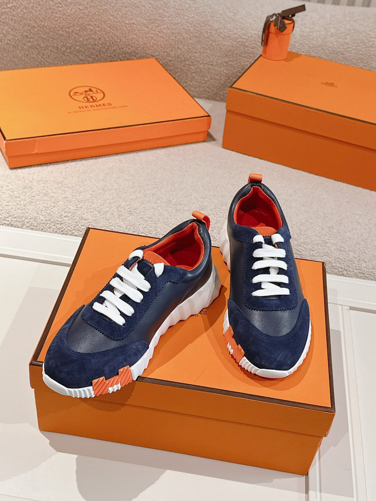 Z2N86H12 Fashion high-quality Shoes