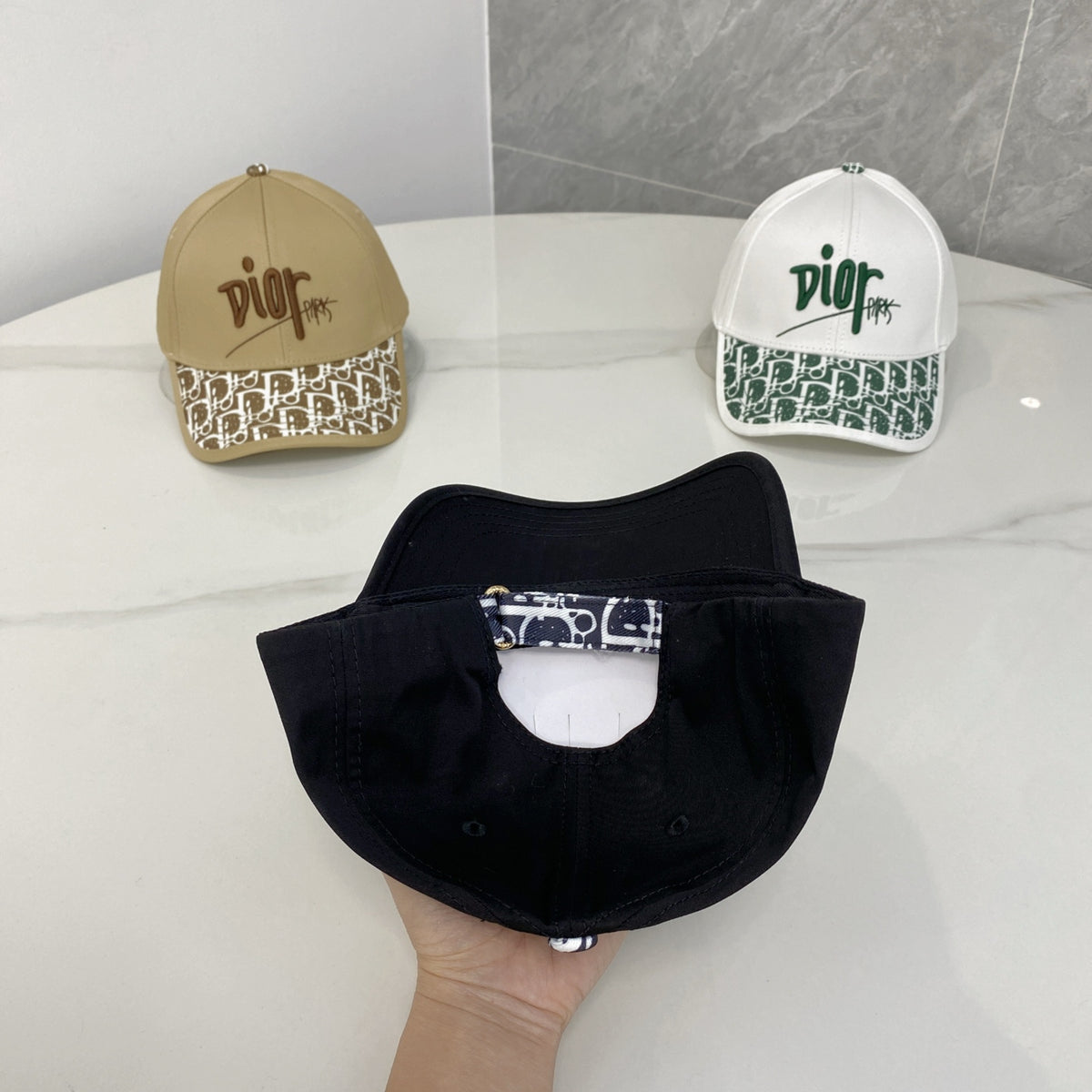 M1R86D123 Popular hats