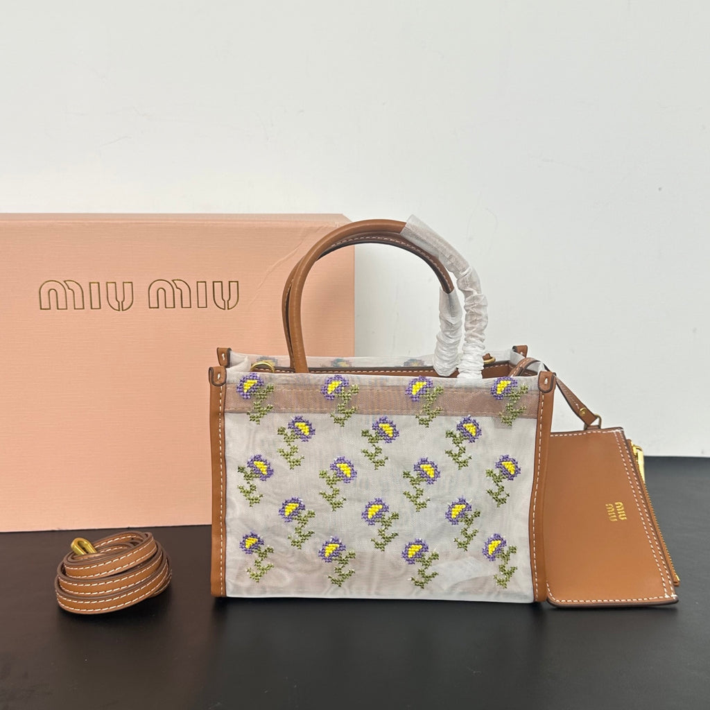 B1R76A36 Fashion bag