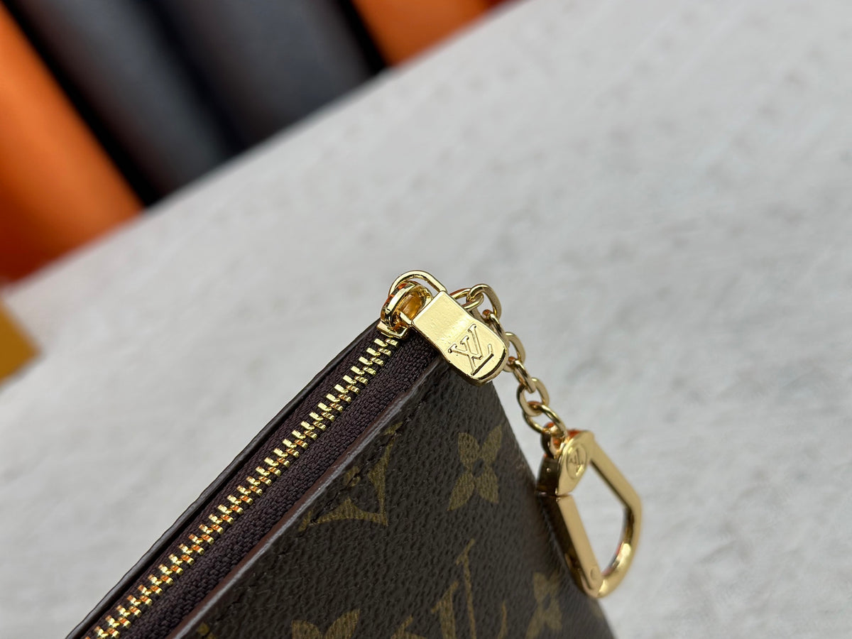 15RE90B  Popular  leather bag