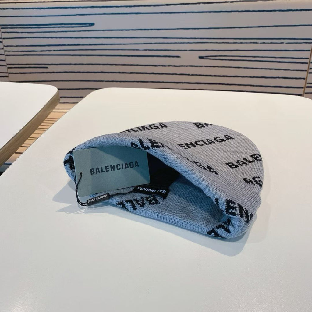 M1R86J94 Fashion hats
