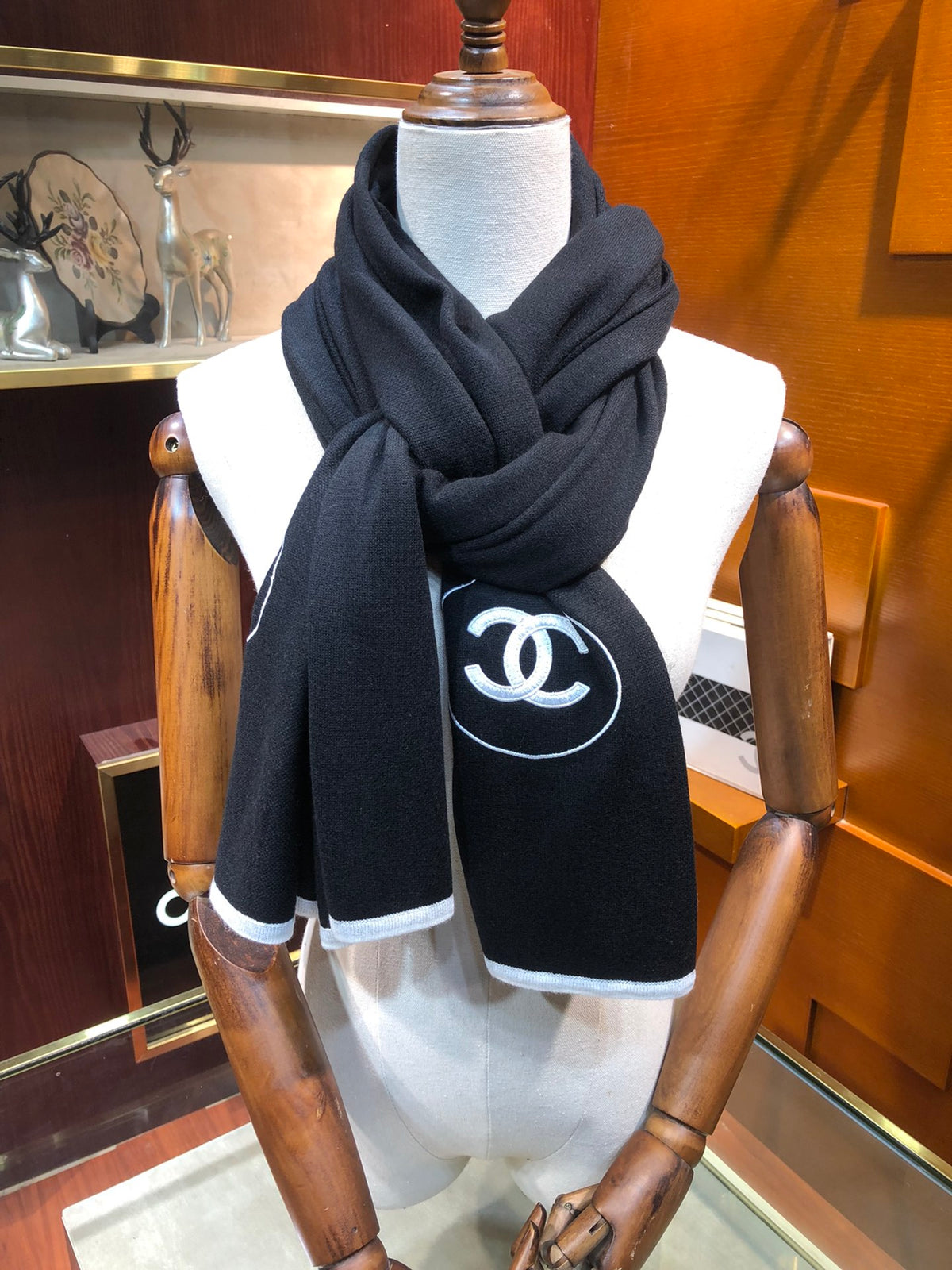 W1R96C16 Popular Winter Scarves
