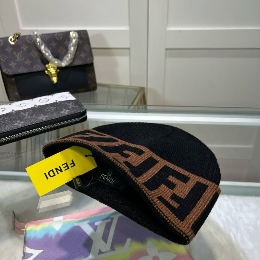M1R86F79 Fashion hats