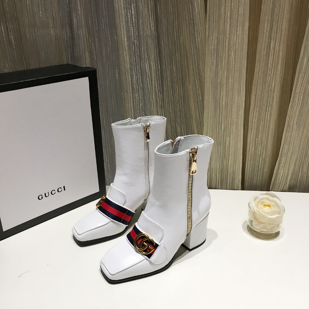 Z2P96B24 Fashion high-quality shoes