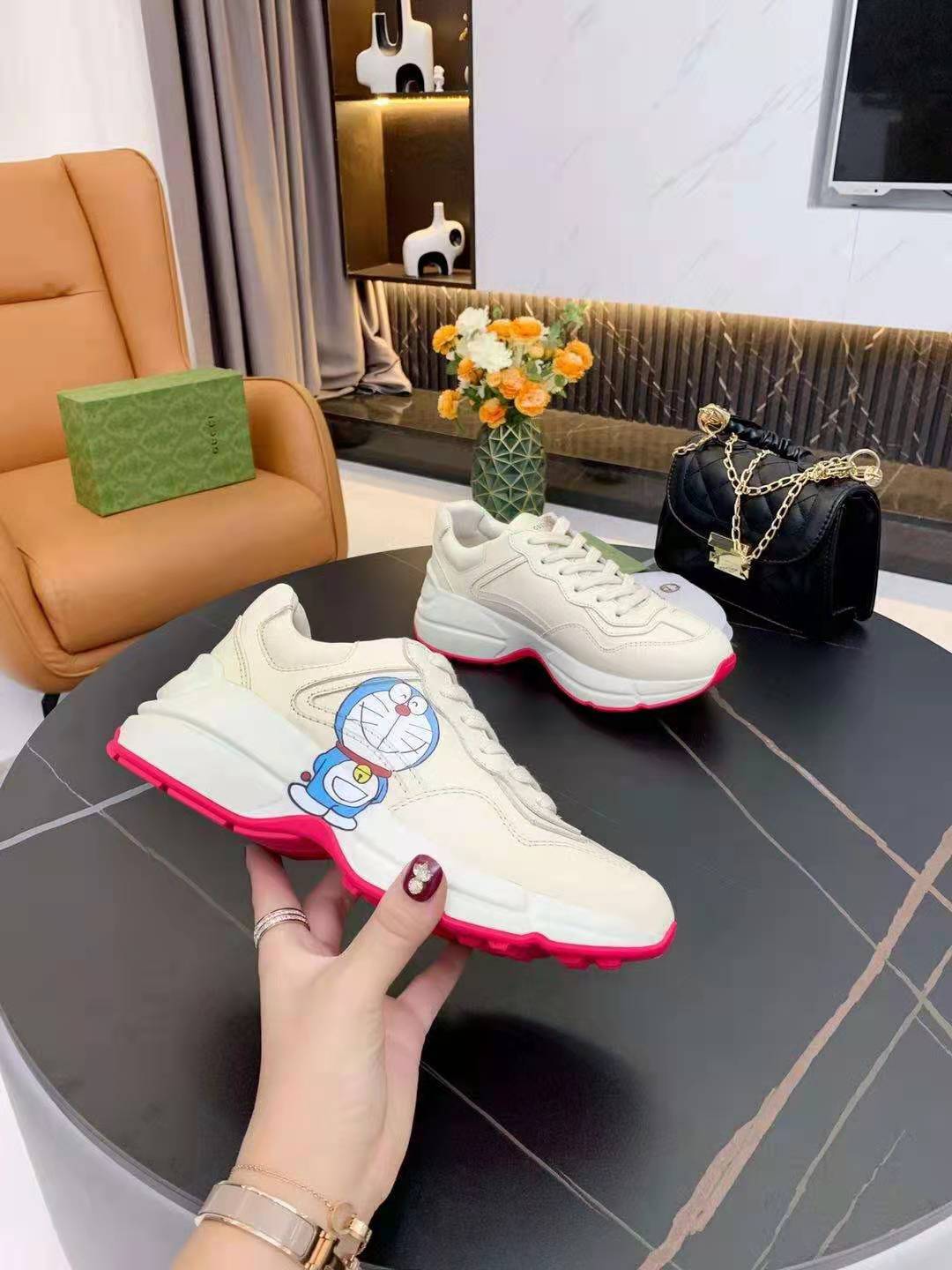 Z2P96B29 Popular high-quality leather shoes