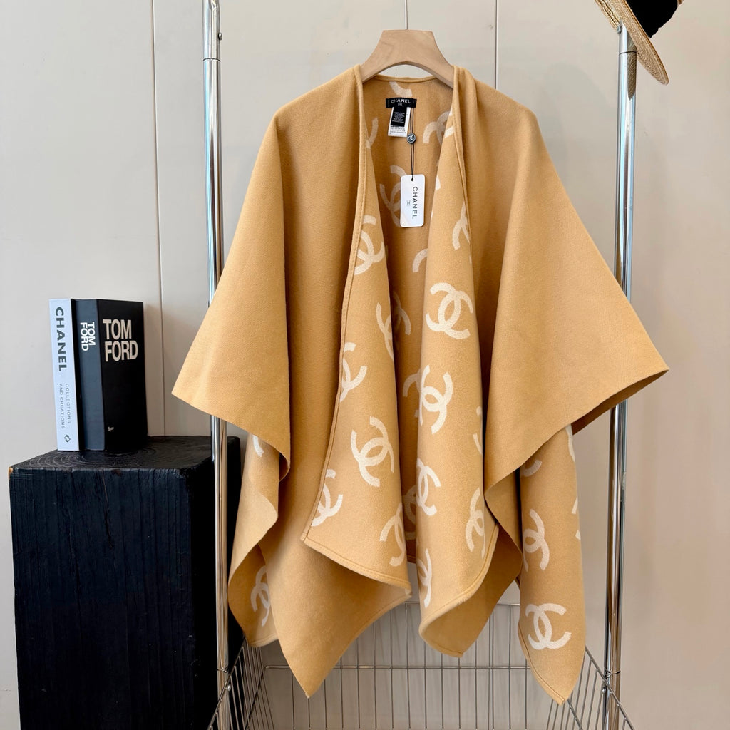 W1R86C60 Fashion cape