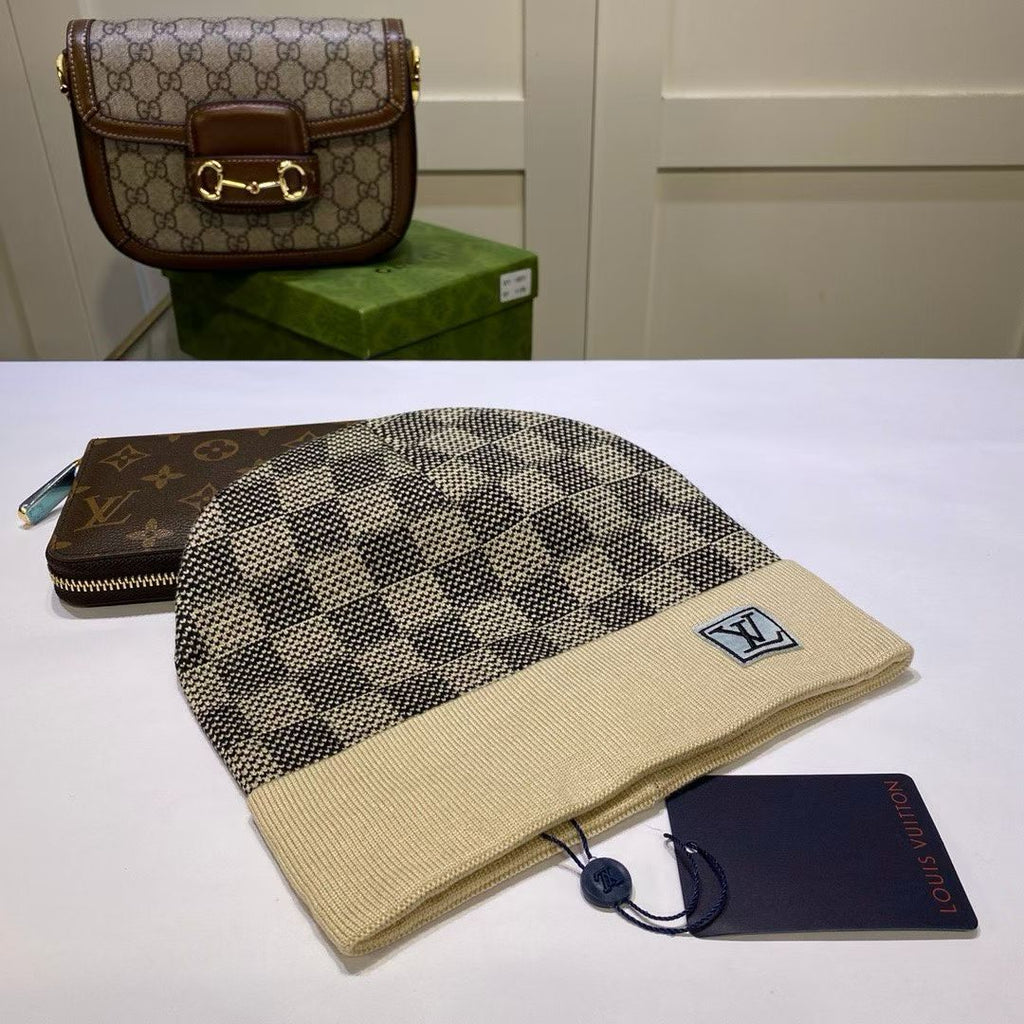 M1R86E68 Fashion hats