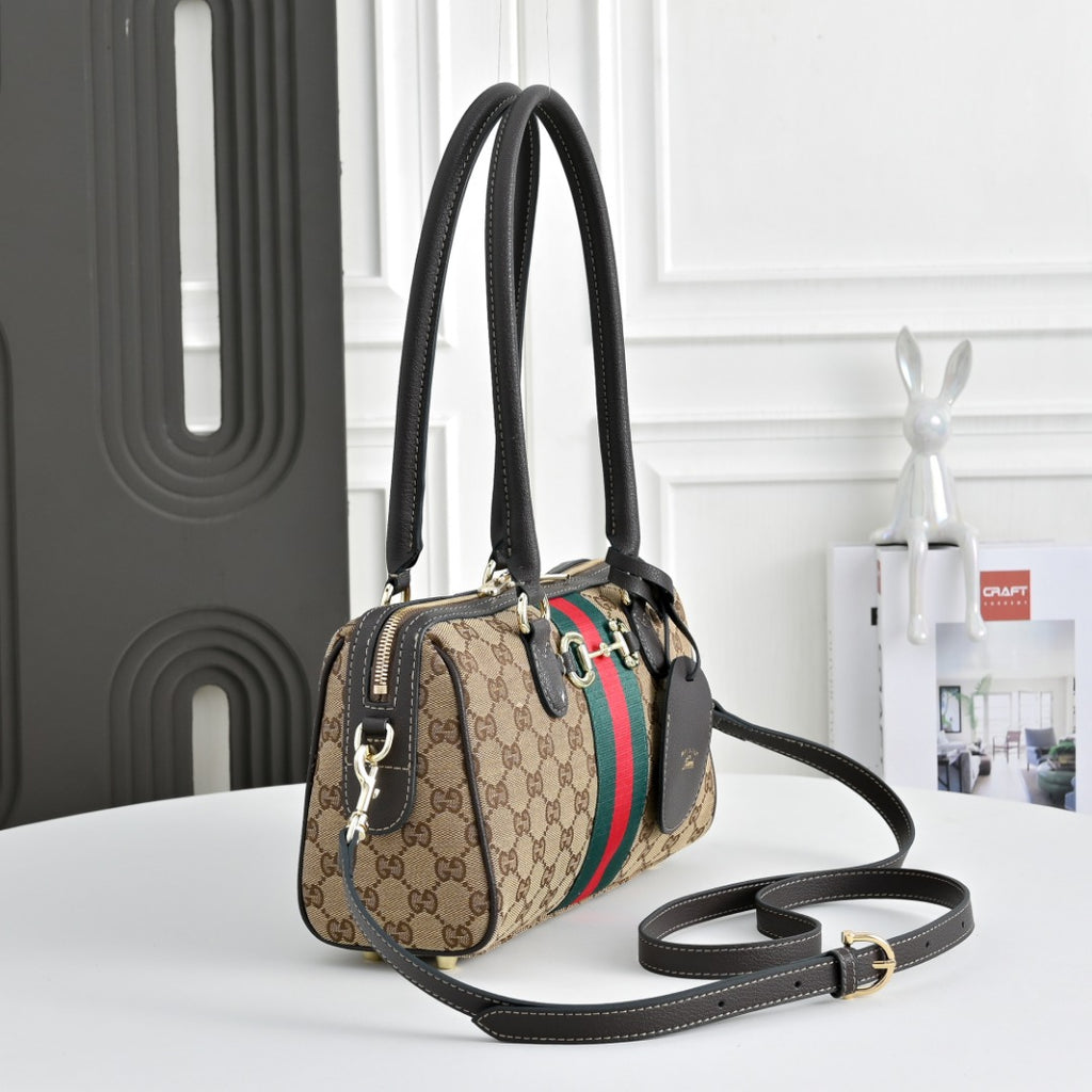 B1R76B02 Fashion bag