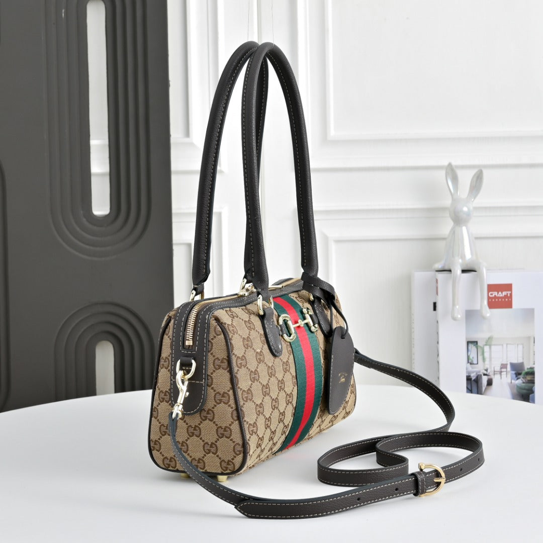 B1R76B02 Fashion bag