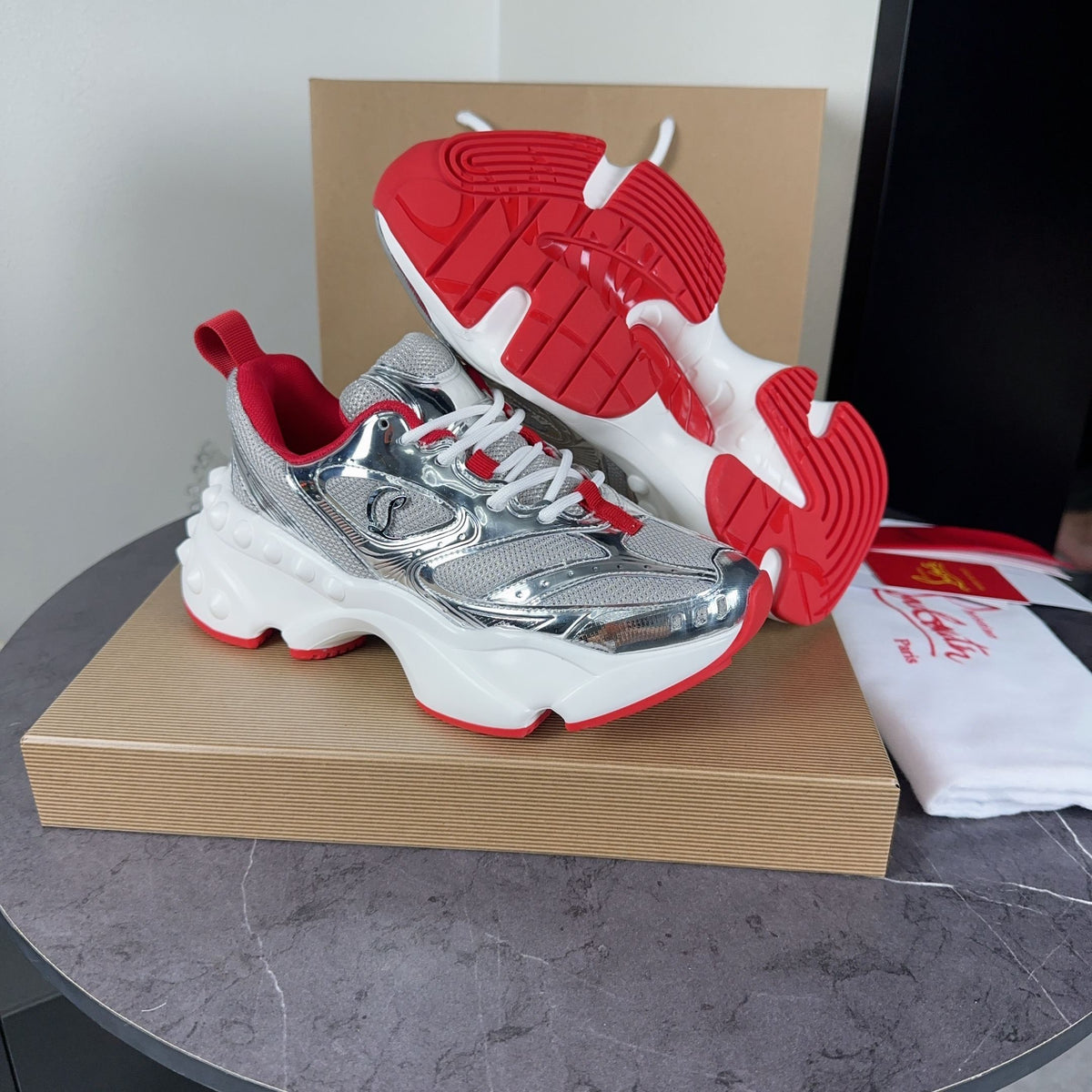 Z2P96A12 Popular high-quality shoes