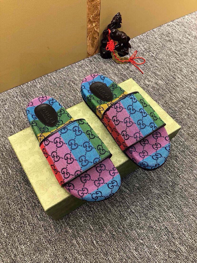 Z5R76B2 Popular Slippers