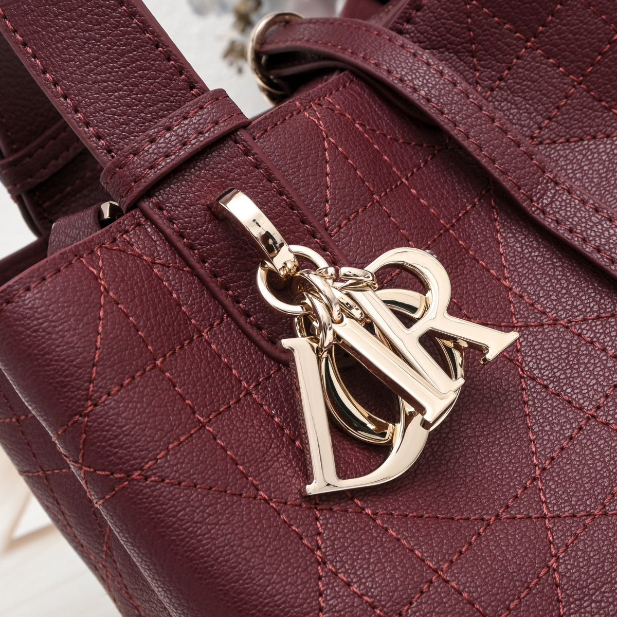 B1R76D42 Fashion leather bag