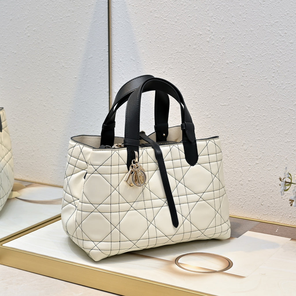 B1R76D40 Fashion leather bag
