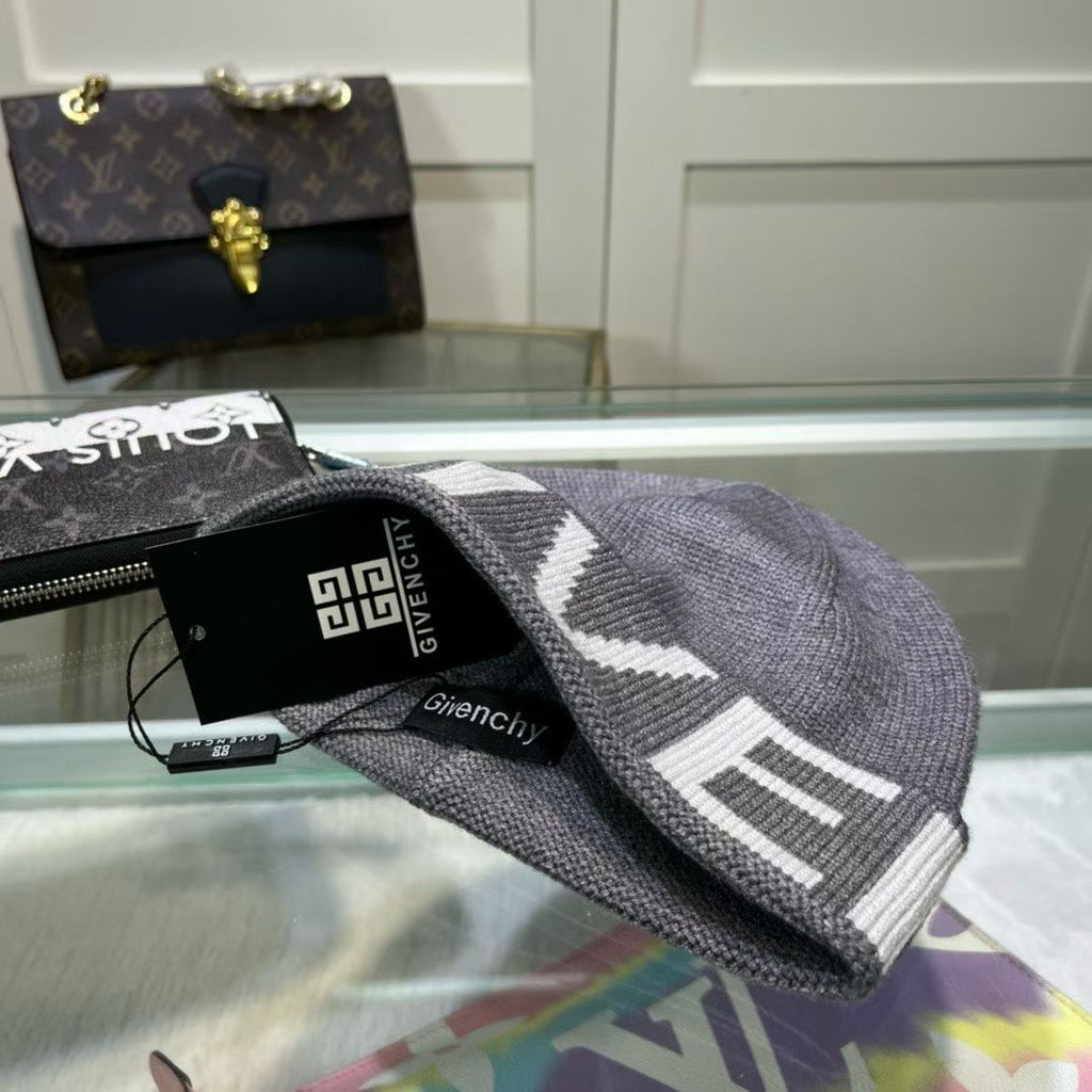M1R86GV95 Fashion hats