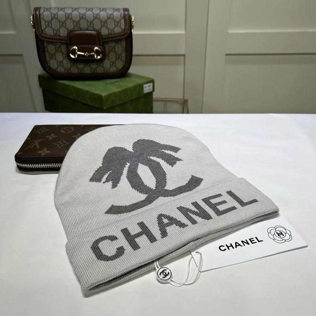 M1R86C40 Fashion hats