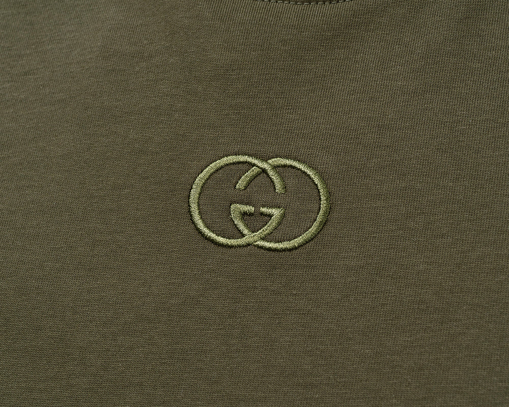 U1R76B61 Fashion T-shirts