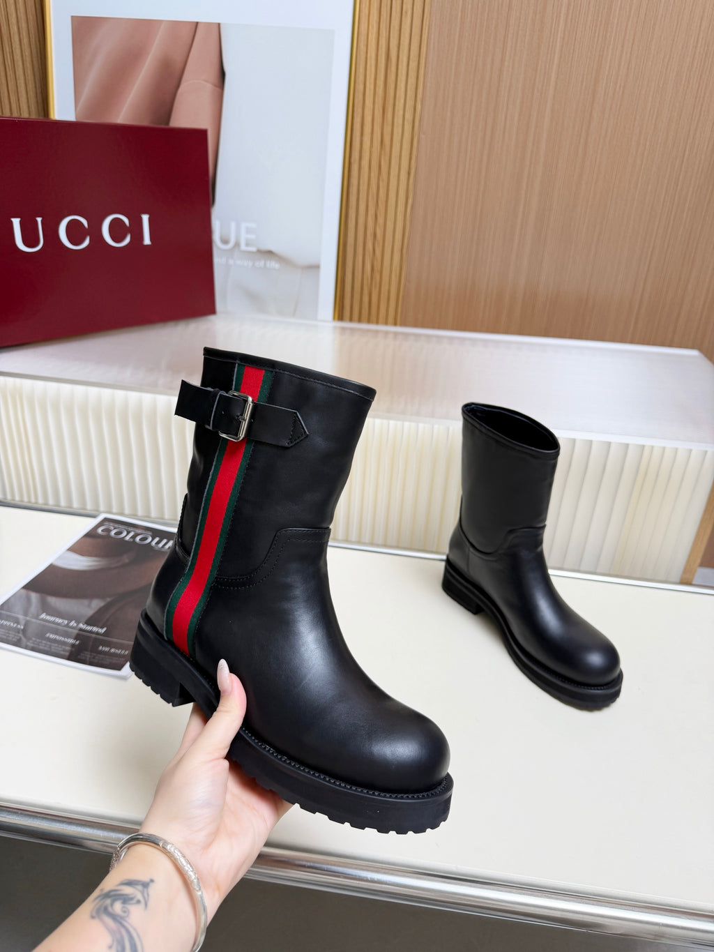Z2P96B20 Fashion high-quality shoes