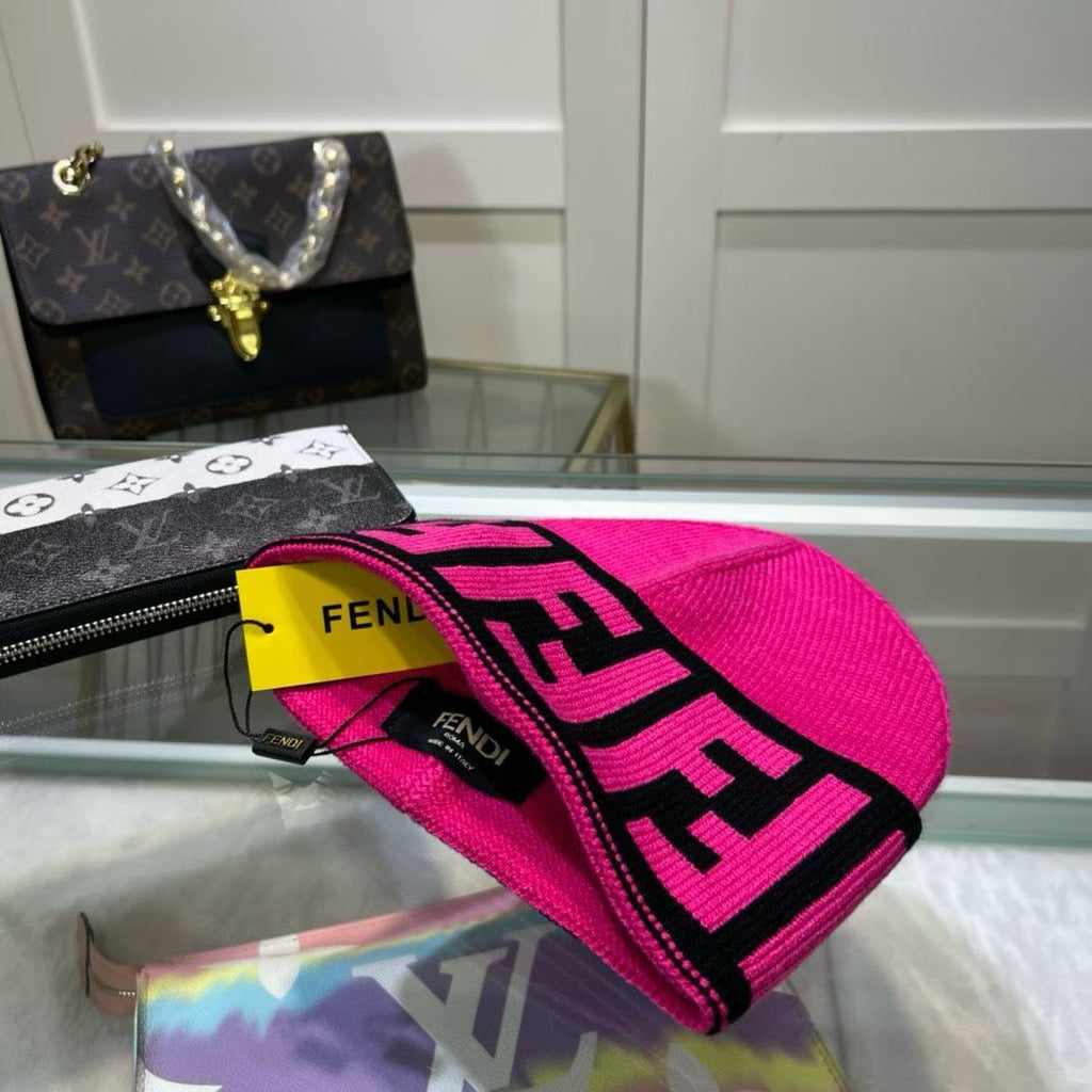 M1R86F79 Fashion hats