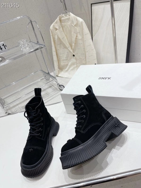 Z2P96A21 Popular high-quality shoes
