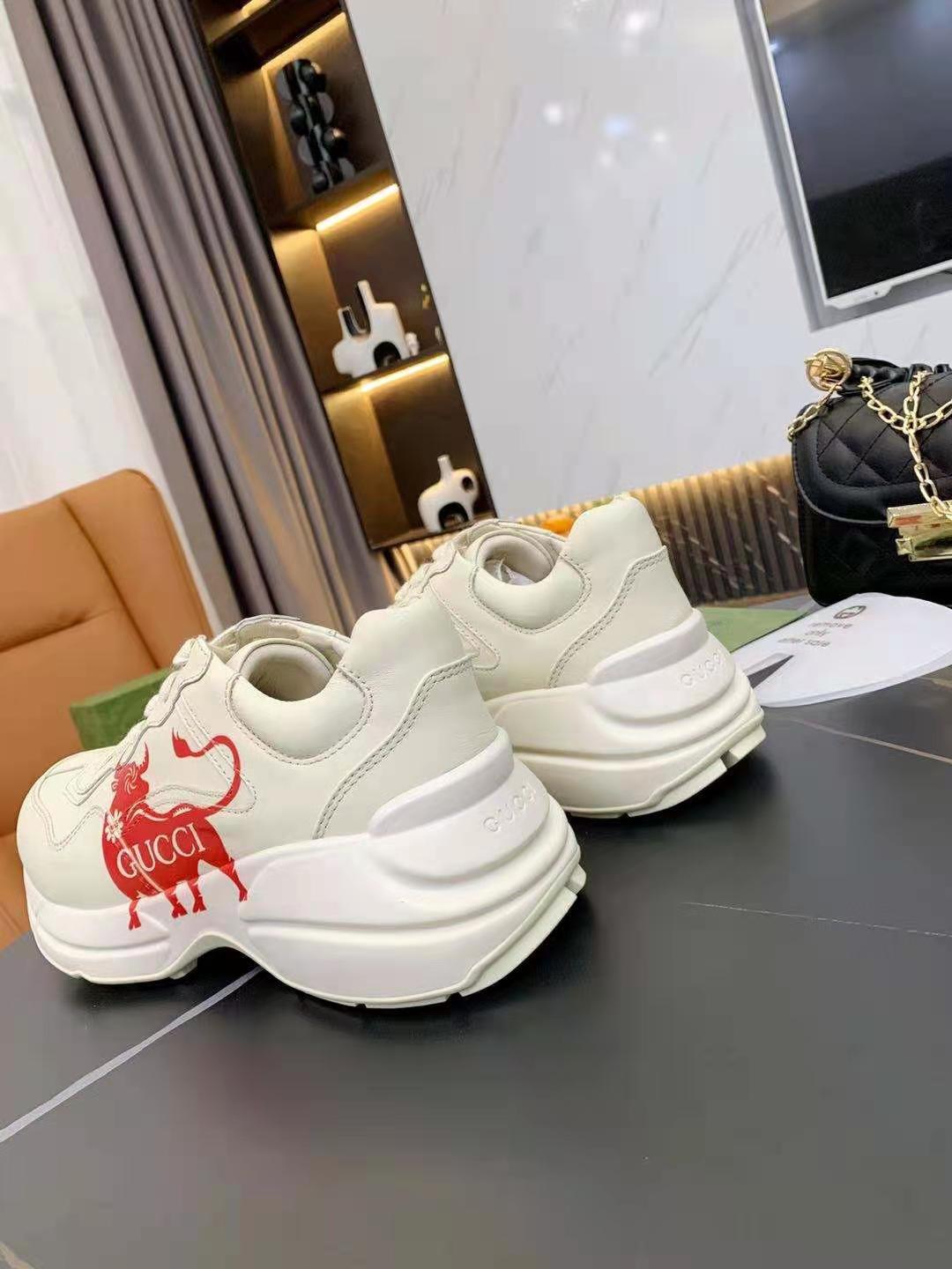 Z2P96B29 Popular high-quality leather shoes