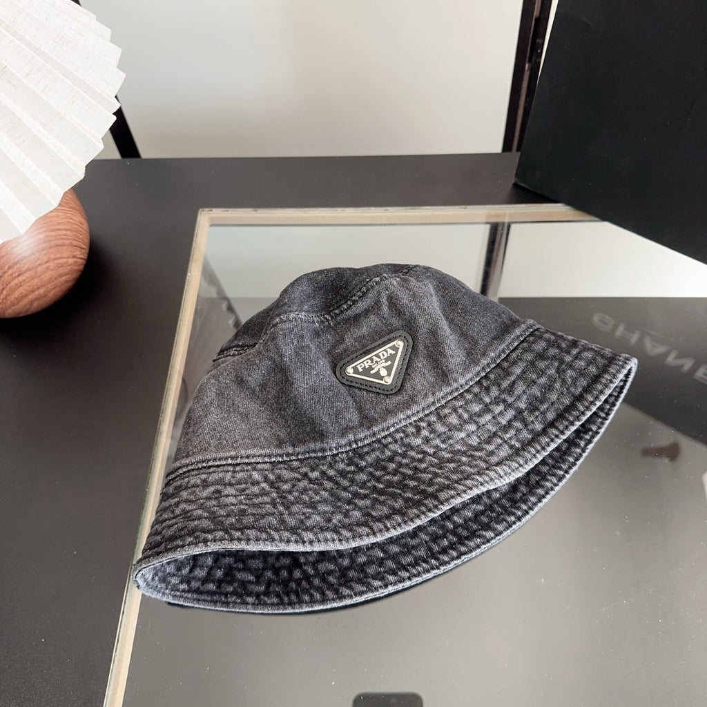 M1R96P26 Fashion hats