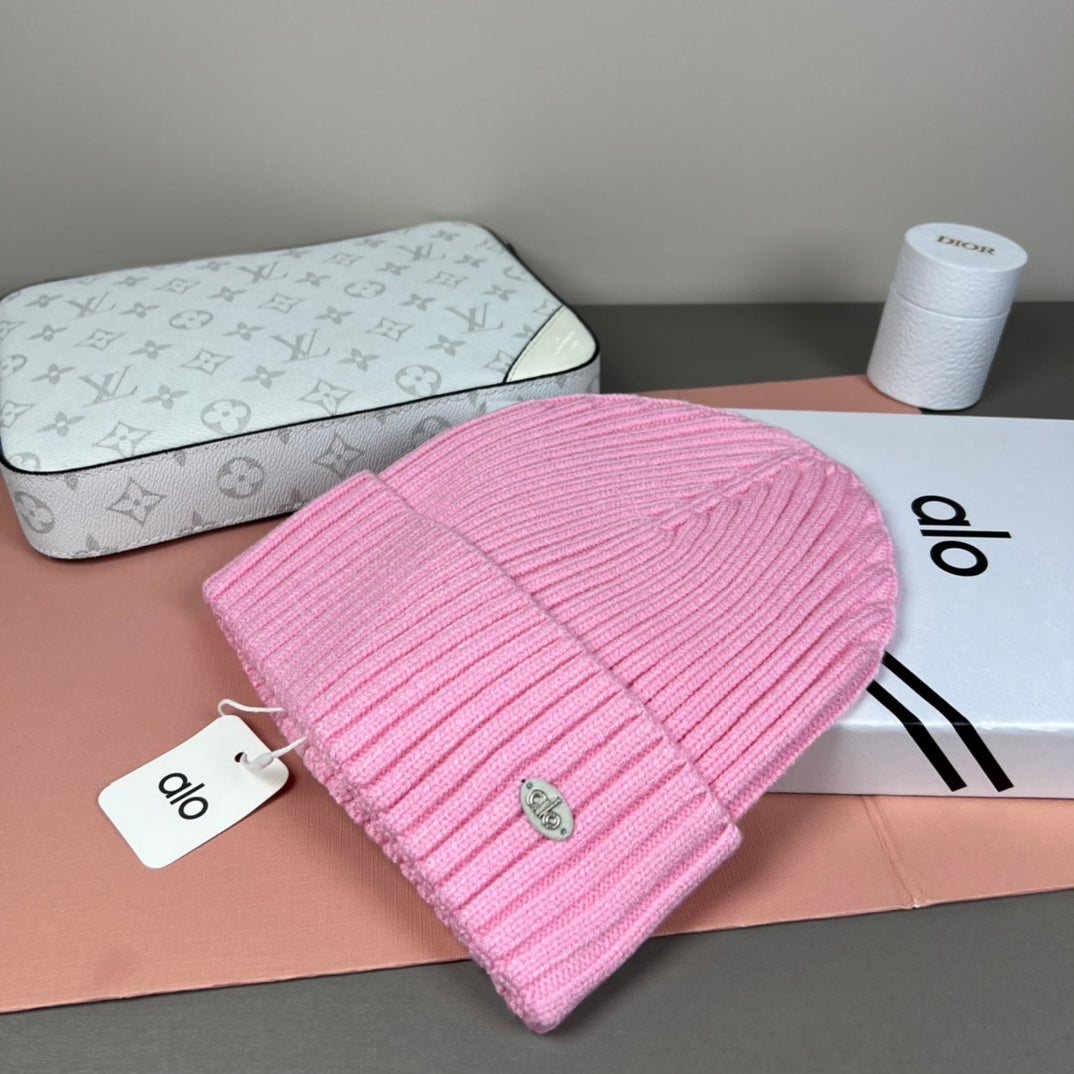 M1R96A28 Fashion hats