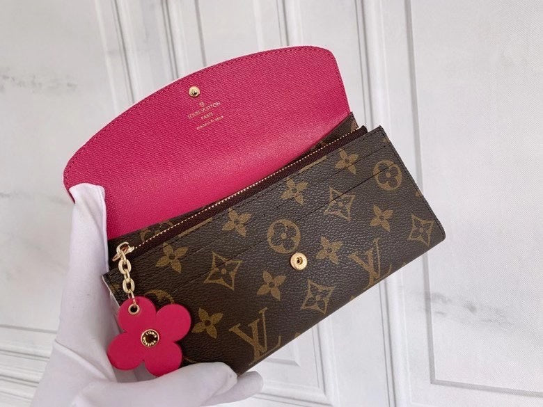 146PE55B Popular leather Wallets