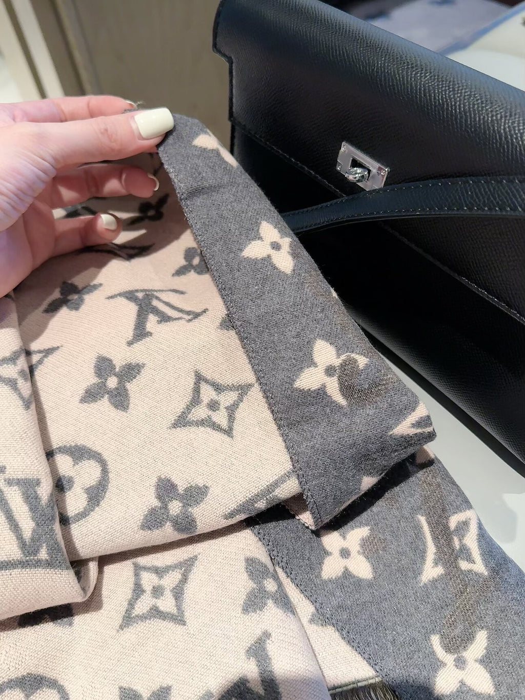 W1R106E64 Fashion Winter Scarves