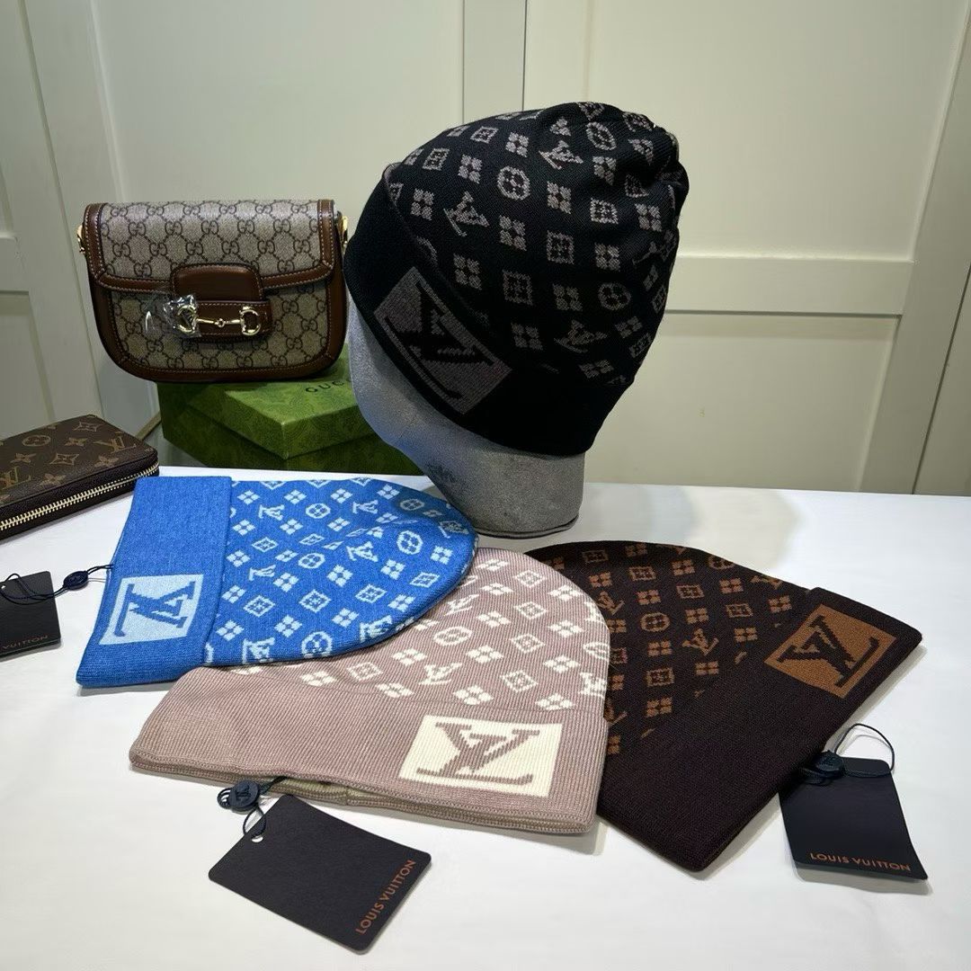 M1R86E53 Fashion hats